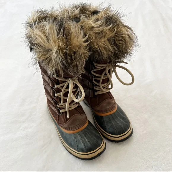 Sorel Women's Brown Joan Of Arctic Boot in Tobacco - Picture 7 of 12